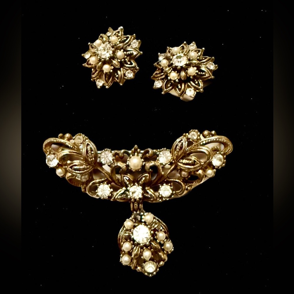 Vintage Signed Demi Parure Jewelry Set Brooch & Clip On Earrings
